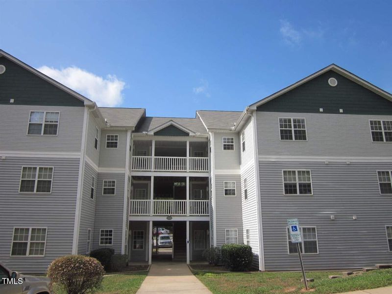 2000 University Woods Rd #203, Raleigh, NC 27603