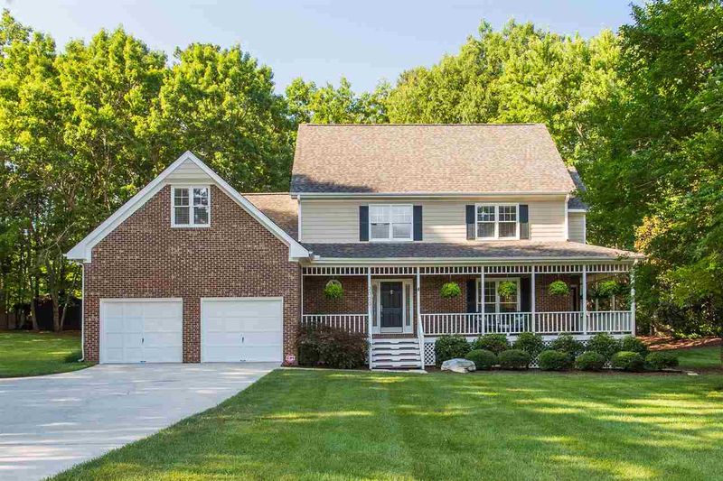 2000 Upland Ct, Raleigh, NC 27615