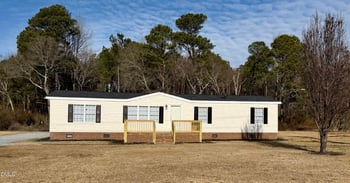 2000 Woods Crossroads Rd, Benson, NC 27504