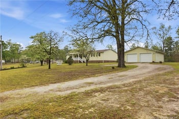 20001 Mcintosh Rd, Laurinburg, NC 28352