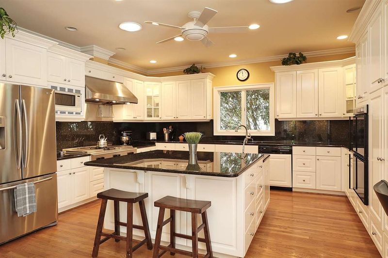 20005 Bragg, Chapel Hill, NC 27517