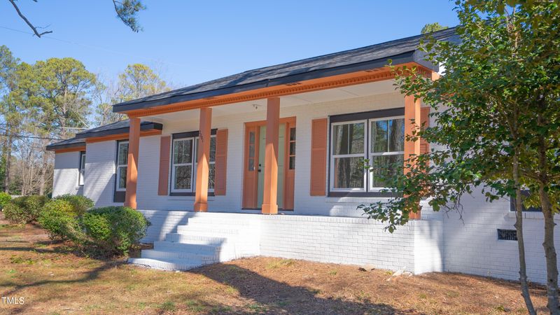2001 Barwell Rd, Raleigh, NC 27610