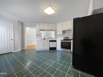 2001 Belford Dr, Sanford, NC 27330