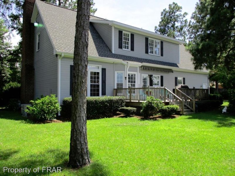 2001 Bendix Pl, Fayetteville, NC 28304