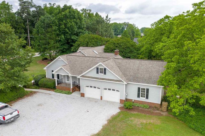 2001 Coxwoods Rd, Clayton, NC 27520
