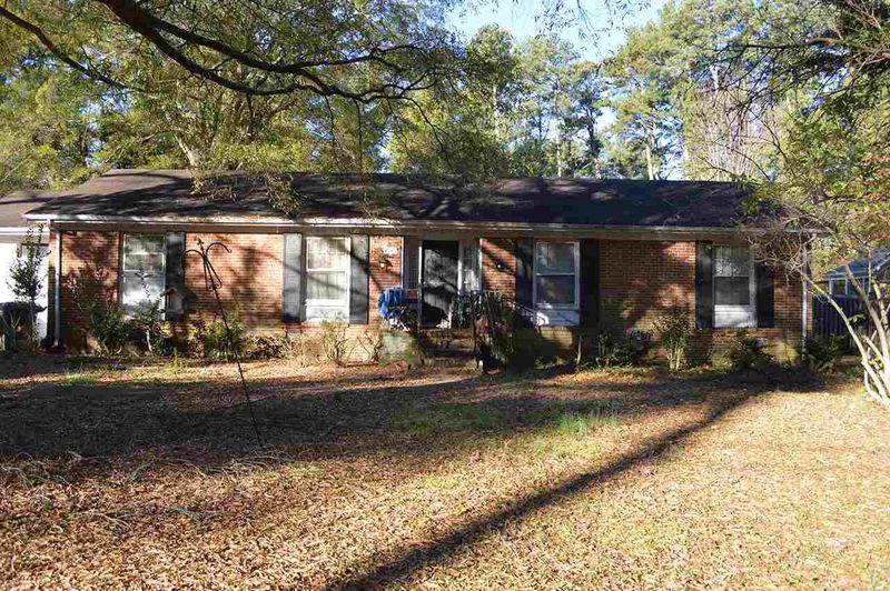 2001 Dartmouth Dr, Durham, NC 27705