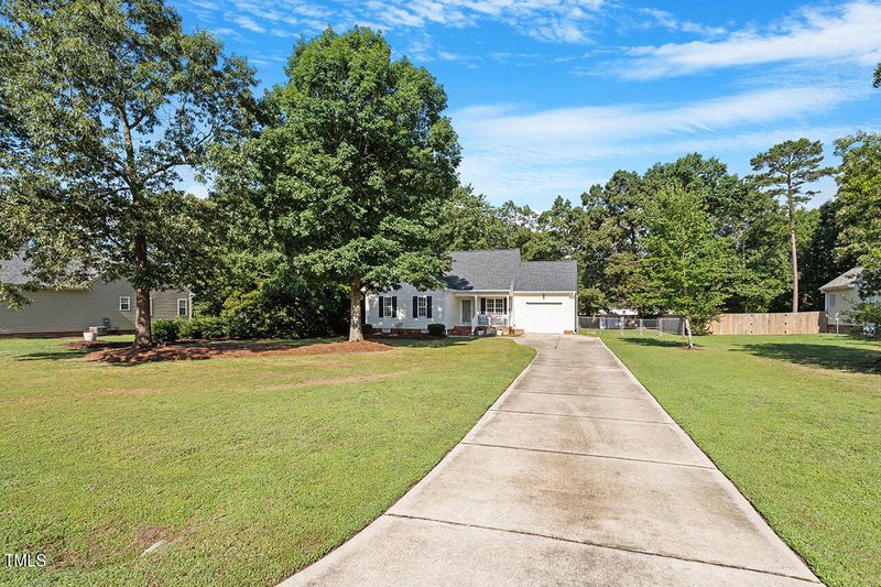 2001 Eagle View Dr, Wendell, NC 27591