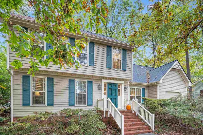 2001 Fawndale Dr, Raleigh, NC 27612