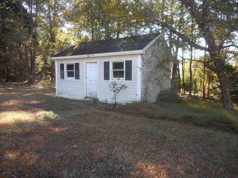 2001 Forest Dr, Clayton, NC 27520