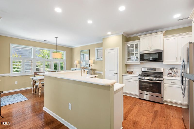 2001 Great Ridge Pw, Chapel Hill, NC 27516