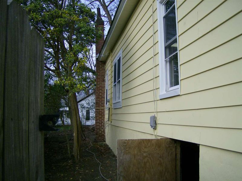 2001 Hart St, Durham, NC 27703