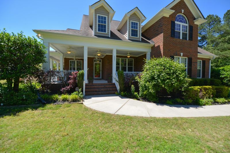2001 Hunters Ridge Dr, Archer Lodge, NC 27527
