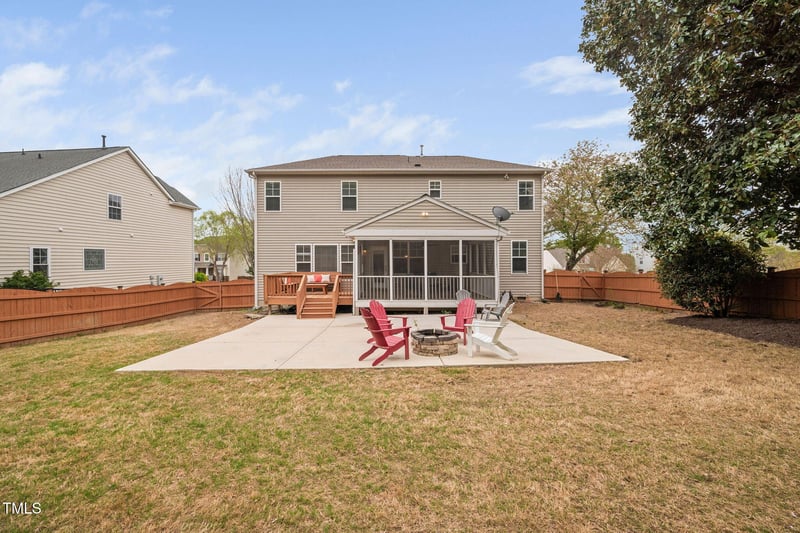 2001 Lilly Brook St, Fuquay Varina, NC 27526