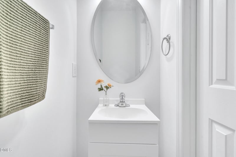 2001 Metacomet Way, Raleigh, NC 27604