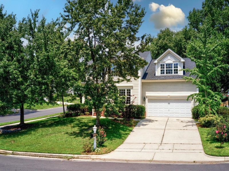 2001 Patapsco Dr, Apex, NC 27523