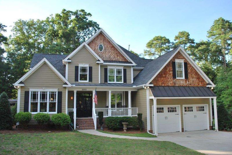 2001 Raccoon Rn, Clayton, NC 27527