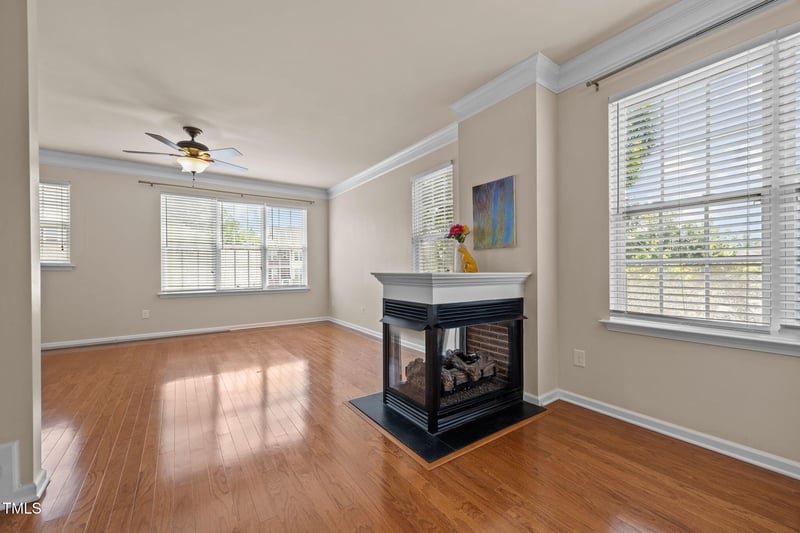 2001 Summerhouse Rd, Cary, NC 27519