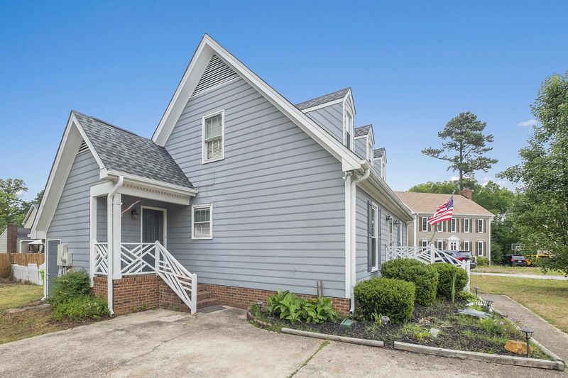 2001 Travianna Ct, Raleigh, NC 27609