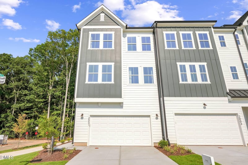 2001 Trident Maple Ln, Chapel Hill, NC 27517