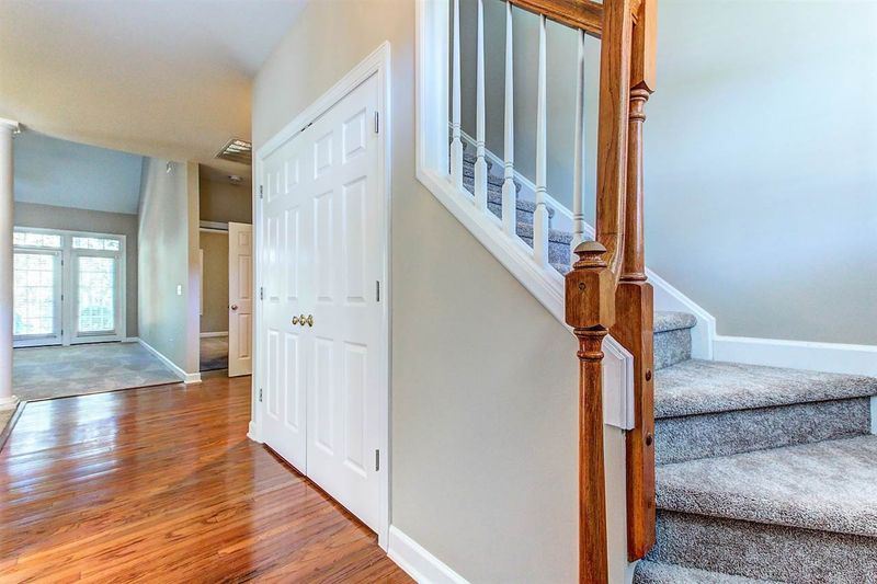 2001 White Pond Ct, Apex, NC 27523