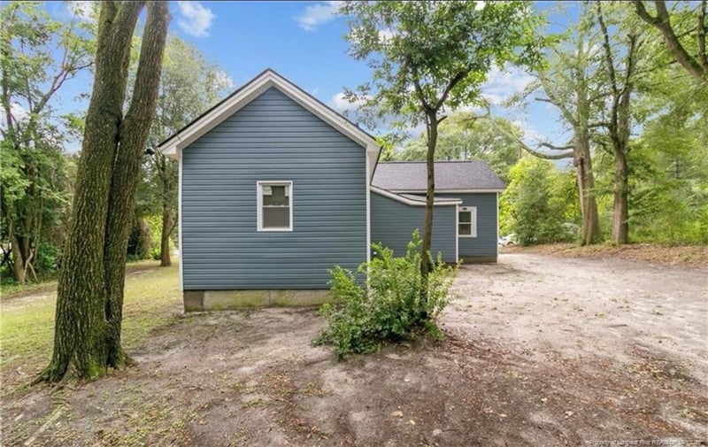 2002 Cowan St, Fayetteville, NC 28306