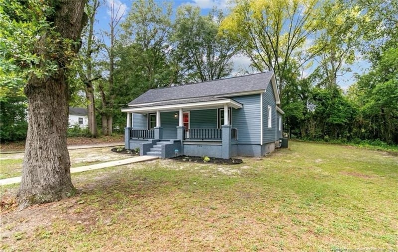 2002 Cowan St, Fayetteville, NC 28306