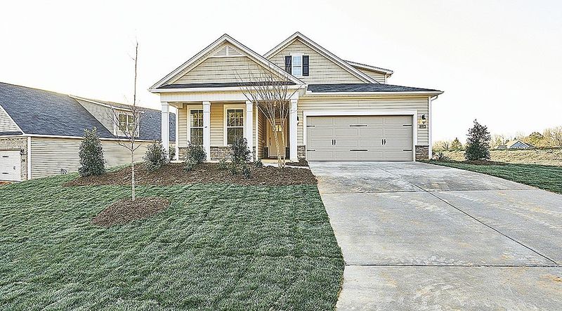 2002 Knight Crossing Rd, Durham, NC 27703