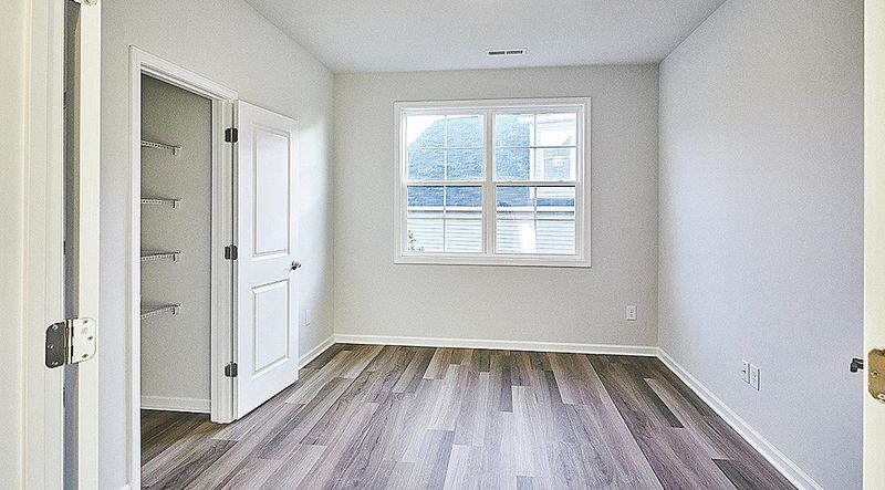 2002 Knight Crossing Rd, Durham, NC 27703