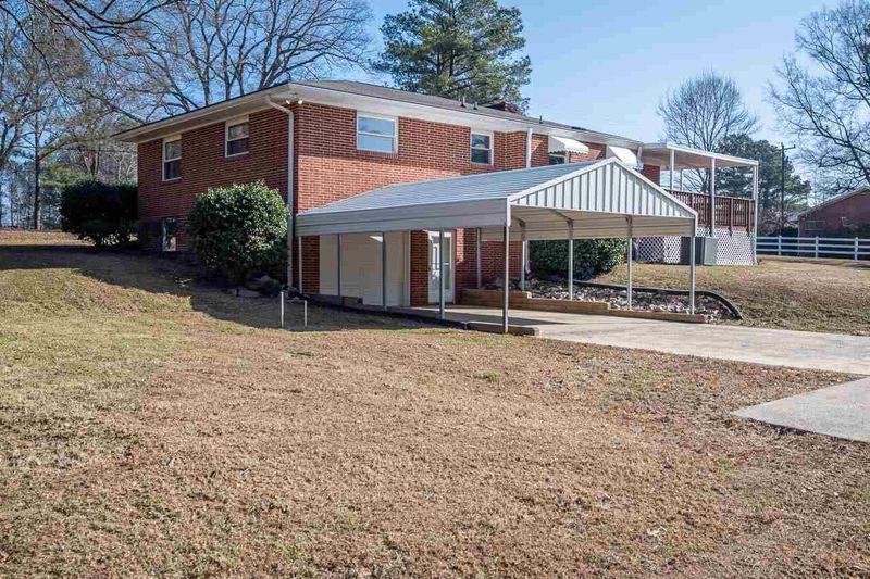 2002 So Hi Dr, Durham, NC 27703