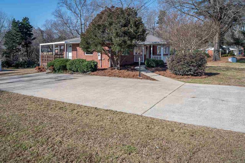 2002 So Hi Dr, Durham, NC 27703