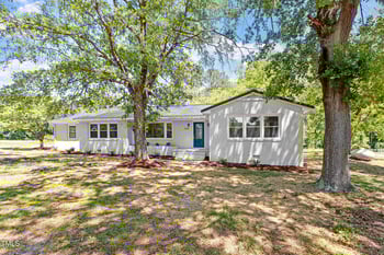 2003 Broadway Rd, Sanford, NC 27332