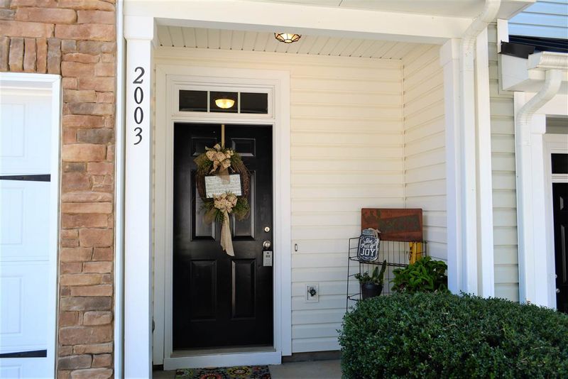 2003 Chancellor Pl, Raleigh, NC 27603
