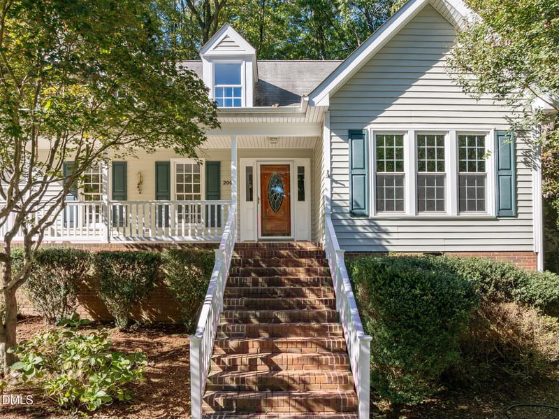 2003 Chedington Dr, Apex, NC 27502