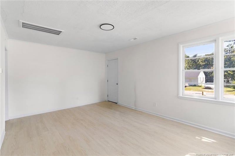 2003 Newark Ave, Fayetteville, NC 28301