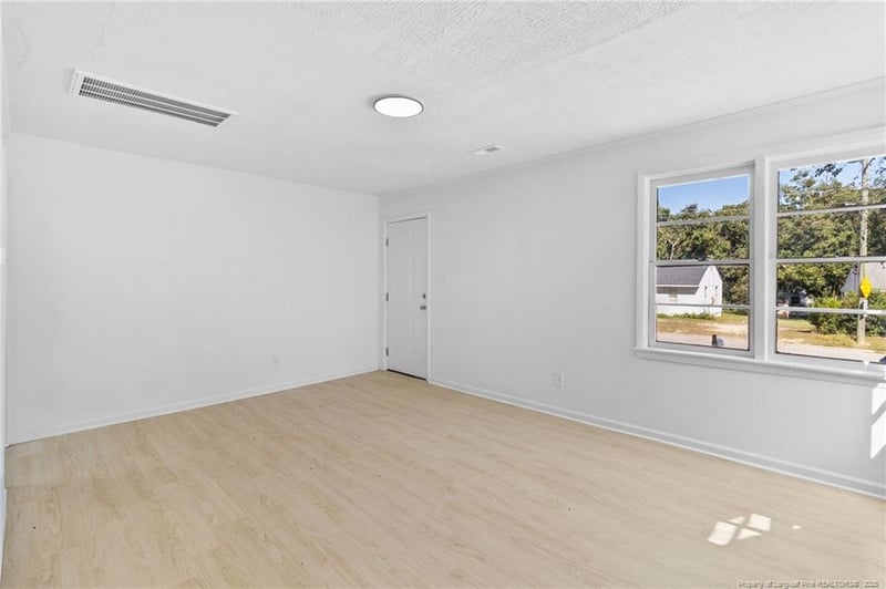 2003 Newark Ave, Fayetteville, NC 28301