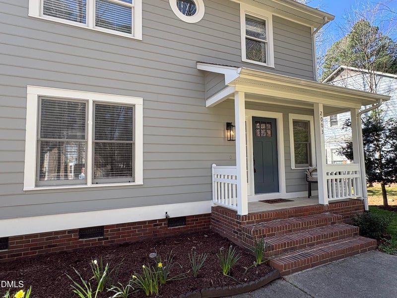 2003 Pathway Dr, Chapel Hill, NC 27516