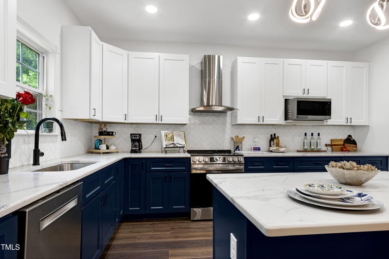 2003 Pilot Mountain Ct, Apex, NC 27502