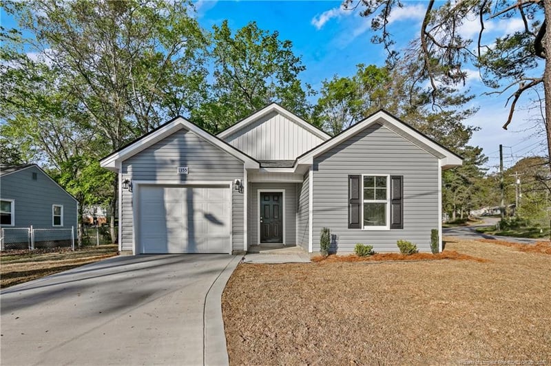 2003 Poinciana Ln, Fayetteville, NC 28306