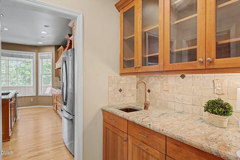 2004 Battlewood Rd, Apex, NC 27523