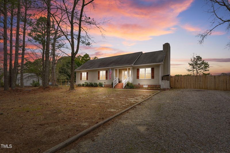 2004 Canterbury Rd, Clayton, NC 27520