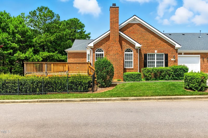 2004 Clyde Bank Ct, Cary, NC 27511