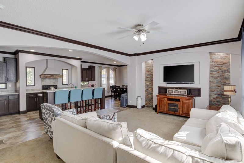 2004 Fieldstone Ln, Clayton, NC 27520