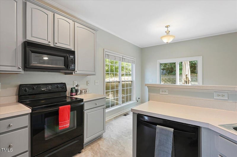 2004 Himalaya Way, Apex, NC 27502