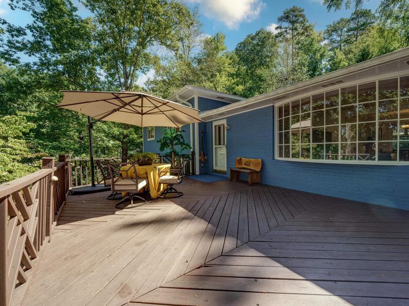 2004 S Lakeshore Dr, Chapel Hill, NC 27514