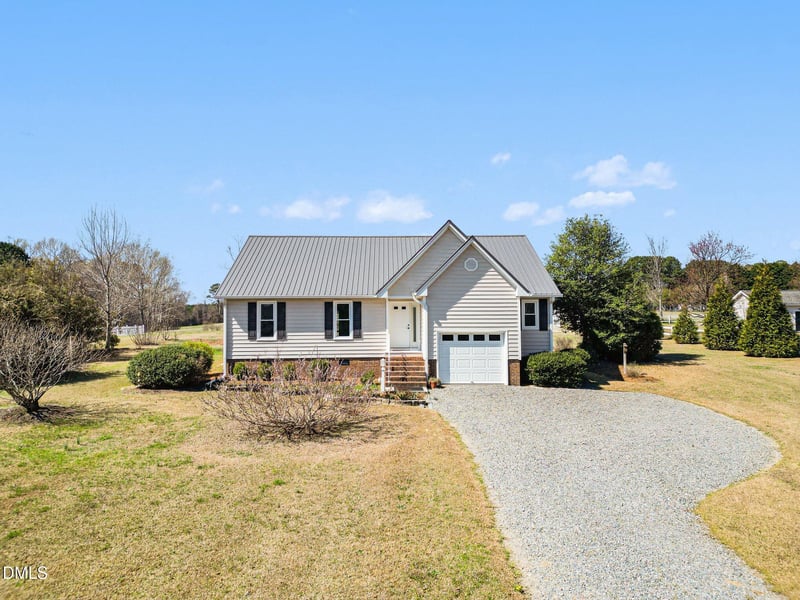 2004 Little Pond Pl, Willow Springs, NC 27592