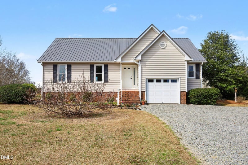 2004 Little Pond Pl, Willow Springs, NC 27592