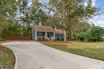 2004 Magnolia Ct, Clayton, NC 27520