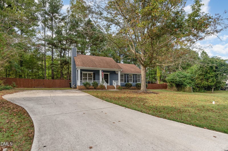 2004 Magnolia Ct, Clayton, NC 27520
