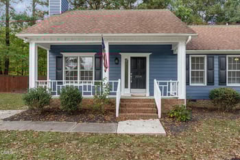 2004 Magnolia Ct, Clayton, NC 27520