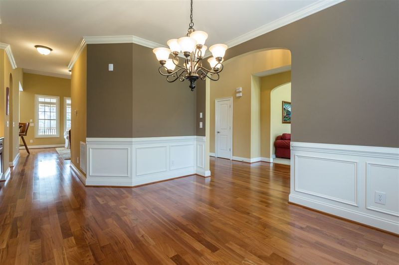 2004 Monthaven Dr, Wake Forest, NC 27587